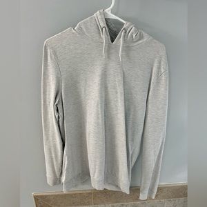 Men’s XL white Hoodie *Runs small!!* fits like a medium